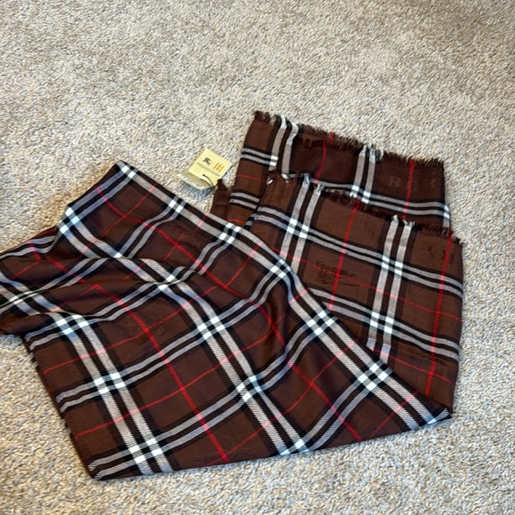 Burberry London Brown Tartan Check Print Scarf - Picture 6 of 7